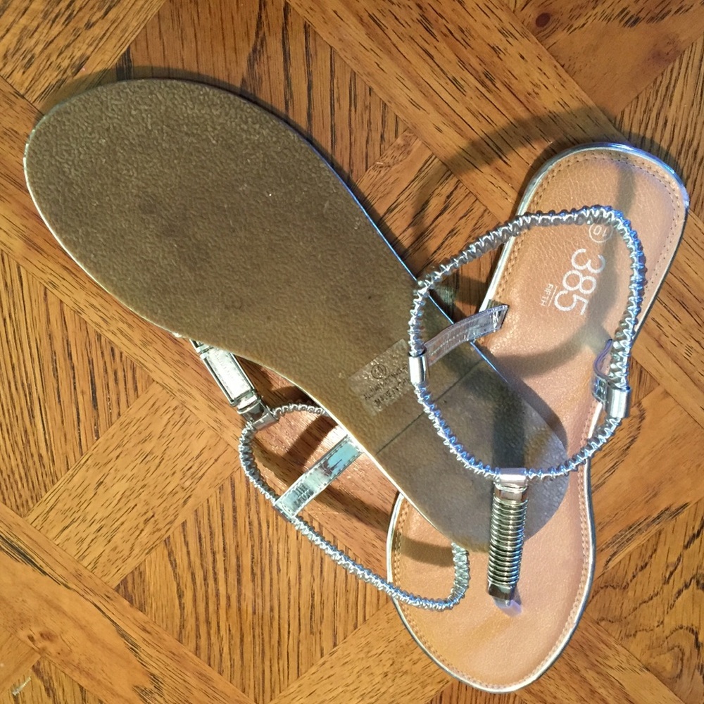 silver woman’s sandals size 10